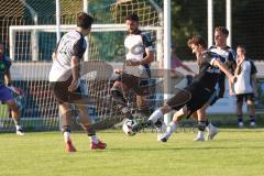 Bezirksliga - Saison 2025/26 - TSV Ober./Unterhaunstadt - VFR Garching - Torwart Ali Cakmakci (Nr.1 - TSV Ober-/Unterh.stadt) - Leon Fellner schwarz Garching - Foto: Meyer Jürgen