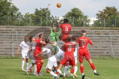 A-Junioren - Bundesliga Süd Fc Ingolstadt 04 - Eintracht Frabkfurt - Udebuluzor Michael rot FCI - Obert Juri Torwart Frankfurt -  Foto: Meyer Jürgen