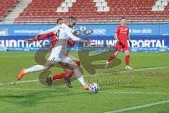 3. Liga - FSV Zwickau - FC Ingolstadt 04 - Torschuß Fatih Kaya (9, FCI), Nkansah Steffen (25 Zwickau) stört