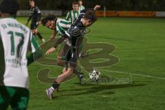 Landesliga - Saison 2025/26 - SV Manching - FC Ehekirchen - Emanuel Gstettner (Nr.19 - SV Manching) - Jakob Schmid schwarz Rhekirchen - Foto: Meyer Jürgen