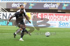 3. Liga; SC Verl - FC Ingolstadt 04; Moussa Doumbouya (27, FCI) Tor Jubel Treffer 0:1 gegen Torwart Thiede Niclas (1 Verl)