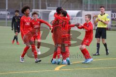 U 14 (C-Jun.) Förderliga BuLi/NLZ -  Saison 2021/2022 - FC Ingolstadt 04 - FC Bayern München -Der 3:0 Führungstreffer durch Elem Apemegno rot FCI - jubel - Foto: Meyer Jürgen