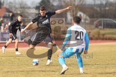 Bezirksliga - Saison 2024/25- TSV Gaimersheim - FC Aschheim - Philipp Stipic schwarz Gaimersheim - Alexandros Takiris weiss Aschheim - Foto: Meyer Jürgen