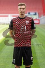 Benjamin Kanuric (8, FCI);  FC Ingolstadt 04;
3.Liga, Porträttermin 2023/2024