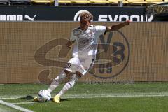 3. Fußball-Liga - Saison 2022/2023 - Borussia Dortmund II - FC Ingolstadt 04 - Jalen Hawkins (Nr.20 - FCI) beim Eckball - Foto: Meyer Jürgen