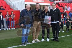 3. Liga - Saison 2024/25 - FC Ingolstadt 04 - SV Wehen Wiesbaden - Verabschiedung  - Vorsitzender des Vorstandes Peter  Jackwerth (FCI) - Karl Meier - Noah Altmannspacher - Geschäftsführer Sport und Kommunikation Dietmar Beiersdorfer (FCI) - XXXXX - Foto: