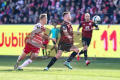 3. Liga; SSV Jahn Regensburg - FC Ingolstadt 04; Jannik Mause (7, FCI) Zweikampf Kampf um den Ball Breunig Louis (16 Jahn)