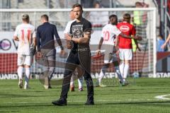 2.BL; FC Ingolstadt 04 - Fortuna Düsseldorf; Spiel ist aus, Niederlage, hängende Köpfe Enttäuschung, verletzt Marcel Gaus (19, FCI)