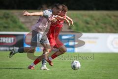 Kreisliga - Saison 2026/27 - SV Zuchering - VFB Eichstätt II - Simon Böhringer rot Zuchering - Alexander Meier rosa Eichstätt II  - Foto: Meyer Jürgen