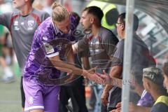 3. Liga - Saison 2026/27 - SC Preussen Münster - FC Ingolstadt 04 - Vinko Sapina (Nr.41 - FCI) klatscht an der Spielerbank ab  - XXXXX - Foto: Meyer Jürgen