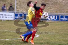 Bezirksliga - SV Kasing - SV Dornach - Jan Witek rot Kasing - Maximilian Leidecker #5 Dornach - Foto: Jürgen Meyer