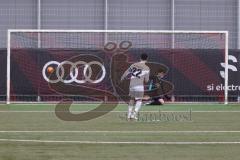 AUDI - Schanzer Amateur Cup - Halbfinale 2 - Saison 2024/25 - TSV Lichtenau - SV Hundszell - Elfmeter schiessen - Thomas Rindlbacher weiss Hundszell - Daniel Stelzer Torwart Lichtenau - XXXXX - Foto: Meyer Jürgen