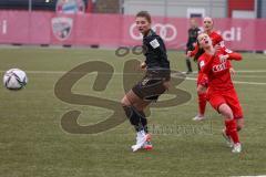 2. Frauen-Bundesliga - Saison 2021/2022 - FC Ingolstadt 04 - FC Bayern München II - Reischmann Stefanie (#21 FCI) - Landenberger Julia schwarz München - Foto: Meyer Jürgen