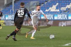 3. Liga - SV Wehen Wiesbaden - FC Ingolstadt 04 - Marc Stendera (10, FCI) Kempe Dennis (25 SVW)