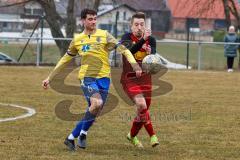 Bezirksliga - SV Kasing - SV Dornach - Patrick Palfy rot Kasing - Rene Reiter #6 Dornach - Foto: Jürgen Meyer