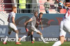 2.BL; FC Ingolstadt 04 - Holstein Kiel; Dennis Eckert Ayensa (7, FCI) Flanke