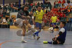 Lotto Bayern Hallencup - Saison 2024/25 - Finale - FC Fatih - TSV Forstenried - Osman Tarik Camdal schwarz Fatih - Azmat Aimbekov Torwart  Forstenried - Foto: Meyer Jürgen