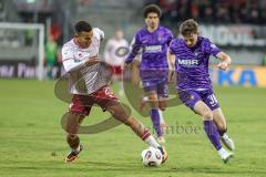 3. Liga; Erzgebirge Aue - FC Ingolstadt 04; Zweikampf Kampf um den Ball Marcel Costly (22, FCI) Seiffert Moritz (30 Aue)