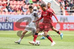 3. Liga; FC Ingolstadt 04 - SV Waldhof Mannheim; Yann Sturm (7, FCI) Zweikampf Kampf um den Ball Till Vincent (12 WM)