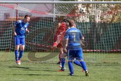 Kreisklasse - Saison 2024/25- Türk SV Ing - FC Arnsberg - Daniel Drotleff rot Tür sv - Simon Schmidt blau links Arnsberg - Foto: Meyer Jürgen