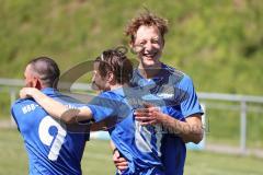 A-Klasse - FT Ingolstadt Ringsee - MBB SG Manching - Der 0:4 Führungstreffer durch Stefan Legler #9 blau Manching - jubel - Emre Erbas blau Manching #61 - Kevin Patolla blau rechts Manching - Foto: Jürgen Meyer