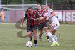 2. Bundesliga Frauen - Saison 2025/26 - FC Ingolstadt 04 Frauen - FCB München II - Mara Winter (Nr.2 - FC Ingolstadt Frauen I) - Kappes Jana rot FCB  - Foto: Meyer Jürgen