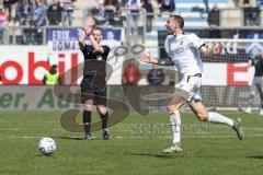 3. Liga; SV Meppen - FC Ingolstadt 04; Rico Preißinger (6, FCI) ärgert sich