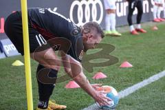 2.BL; FC Ingolstadt 04 - Holstein Kiel; Ecke Marc Stendera (10, FCI)