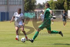 Bayernliga Nord - Saison 2025/26 - FC Ingolstadt 04 II - SV Weiden - Micah Ham (Nr.25 - FC Ingolstadt II) - Becic Eldin grün Torwart Weiden - Foto: Meyer Jürgen