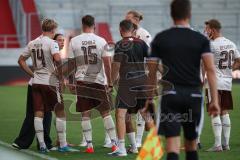 3. Liga - Saison 2026/27 - FC Ingolstadt 04 - Alemannia Aachen - Trinkpause - Cheftrainerin Sabrina Wittmann (FCI) Jonas Scholz (Nr.15 - FCI) Max Plath (Nr.14 - FCI) - XXXXX - Foto: Meyer Jürgen