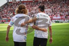 3. Liga; Rot-Weiss Essen - FC Ingolstadt 04; vor dem Spiel Aufwärmtrikot Puma stronger together, Tim Civeja (8, FCI) Valmir Sulejmani (7, FCI)