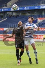 3. Liga - MSV Duisburg - FC Ingolstadt 04 - Justin Butler (31, FCI) Tobias Fleckstein (15 MSV) Zweikampf