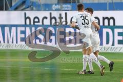 2.BL; Karlsruher SC - FC Ingolstadt 04; Tor Jubel Treffer Filip Bilbija (35, FCI) Florian Pick (26 FCI)