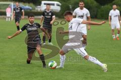 Bezirksliga - Saison 2025/26- TSV Gaimersheim - TSV Rohrbach - Thomas Prawda schwarz Rohrbach - Nico von Swiontek Brzezinski (Nr.17 - TSV Gaimersheim) - Foto: Meyer Jürgen