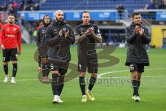 3. Liga; SC Verl - FC Ingolstadt 04; Niederlage, hängende Köpfe, Spieler bedanken sich bei den Fans. Nico Antonitsch (5, FCI) Patrick Schmidt (9, FCI) Visar Musliu (16, FCI)