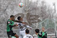 3. Liga; Testspiel, FC Ingolstadt 04 - SpVgg Greuther Fürth; Zweikampf Kampf um den Ball Kopfball Justin Butler (31, FCI) Maximilian Dietz (30 Fürth)