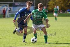 2023_10_28 - Kreisliga - Saison 2023/24 - SV Menning - FC Gerolfing  - Lukas Achhammer grün Gerolfing - Moritz Mayerhofer links blau Menning - XXXXX - Foto: Meyer Jürgen