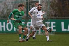 Bezirksliga - Saison 2025/26 - FC Gerolfing - DJK München - David Wendrich (Nr.14 - FC Gerolfing) - Adam Puta weiss München - Foto: Meyer Jürgen