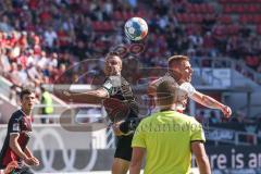 2.BL; FC Ingolstadt 04 - Fortuna Düsseldorf; Dominik Franke (3 FCI) Kopfballduell