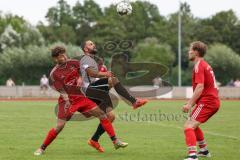 Bezirksliga - Saison 2024/25 - Marvin Haug links rot Attaching - Emre Arik (Nr.31 - FC Fatih) - Maximilian Tessner rot rechts Attaching -  Foto: Meyer Jürgen