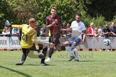 Testspiel; 3. Liga; TSV Berching - FC Ingolstadt 04; Julian Kügel (31, FCI) Torschuss wird von Torwart gehalten