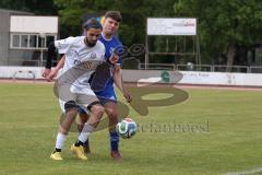 Kreisklasse - Saison 2025/26- MTV Ingolstadt - VFB Kipfenberg - Saad Almatar weiss MTV - Luis Forster blau Kipfenberg - Foto: Meyer Jürgen