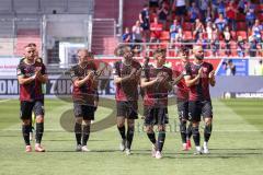 2.BL; FC Ingolstadt 04 - 1. FC Heidenheim; Niederlage 1:2, Spieler bedanken sich bei den Fans, Dennis Eckert Ayensa (7, FCI) Fatih Kaya (9, FCI) Rico Preisinger (6, FCI) Nico Antonitsch (5, FCI) Maximilian Beister (11, FCI) Thomas Keller (27, FCI)