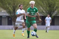 Kreisklasse - Saison 2022/2023 - TSV Ingolstadt Nord - SV Lippertshofen - Florian Hiss grün Lippertshofen - Abderahim Zerbane weiss Ing.Nord - Foto: Meyer Jürgen