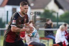 Testspiel - 2. Bundesliga - VfB Eichstätt - FC Ingolstadt 04 - Einwurf Michael Heinloth (17, FCI)