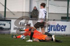 Bezirksliga - Saison 2025/26 - FC Gerolfing - SpVgg Altenerding - Torwart Michael Oblinger (Nr.1 - FC Gerolfing) - Jannik Obermaier weiss Altenerding - Foto: Meyer Jürgen