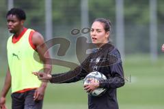 3. Liga; FC Ingolstadt 04 - Neue Trainerin, Wechsel, Trainerwechsel, Cheftrainerin Sabrina Wittmann (FCI) Bryang Kayo (48, FCI)