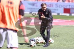 3. Liga; FC Ingolstadt 04 - Hannover 96 II; vor dem Spiel Co-Trainer Fabian Reichler (FCI)