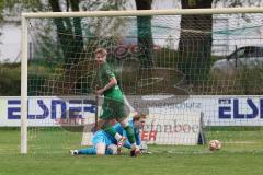 Landesliga - Saison 2024/25 - SV Manching - FC Kempten - Rainer Meisinger (Nr.8 - SV Manching) mit einem Abseitstor - Siebken Christoph Torwart Kempten - Foto: Meyer Jürgen