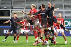 3. Liga; TSV Havelse - FC Ingolstadt 04; Zweikampf Kampf um den Ball Eckball Julian Kügel (29, FCI) Simon Lorenz (32, FCI) Boujellab Nassim (19 Havelse) Paldino Lorenzo (9 Havelse)